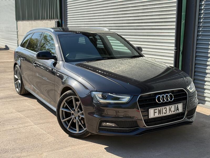 AUDI A4 AVANT 2.0 TDI S line