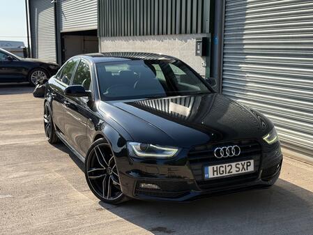 AUDI A4 2.0 TDI Black Edition